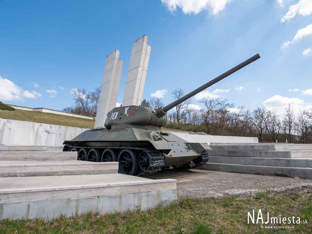 Pamätník Sovietskej armády - Kamenín
